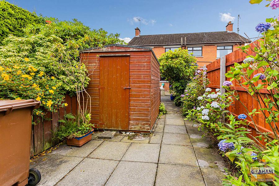 34 Ballinderry Road