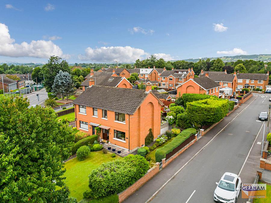 34 Ballinderry Road