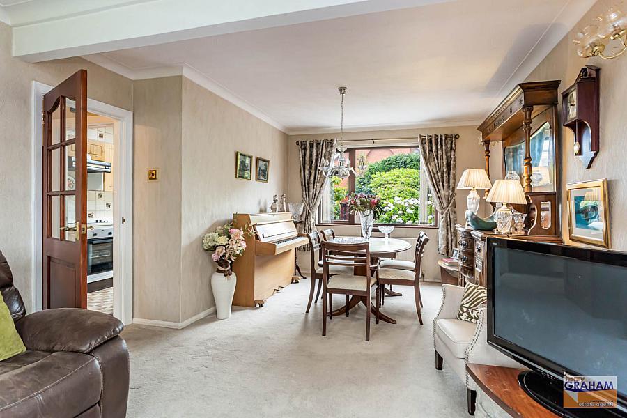 34 Ballinderry Road