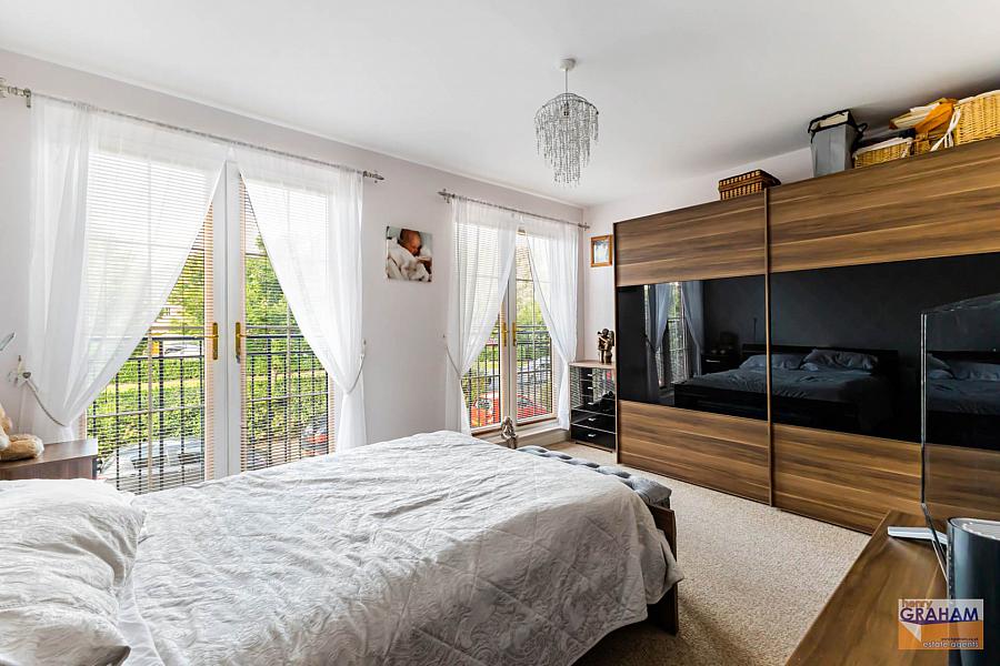 4 Holstein Crescent