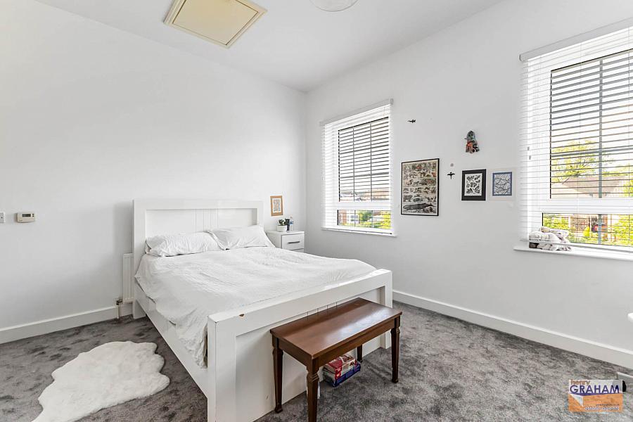 4 Holstein Crescent