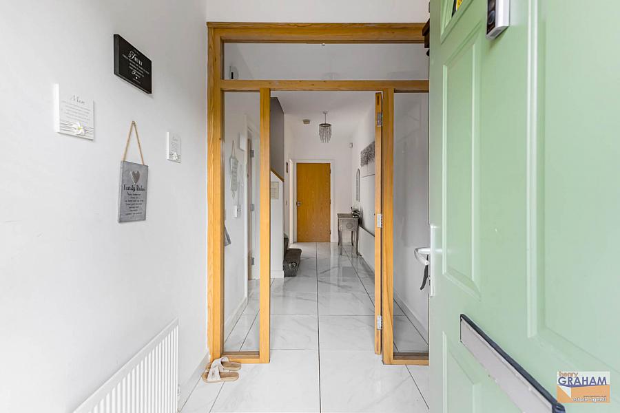 4 Holstein Crescent
