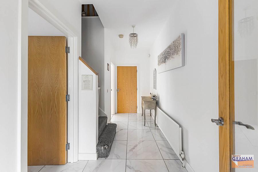 4 Holstein Crescent