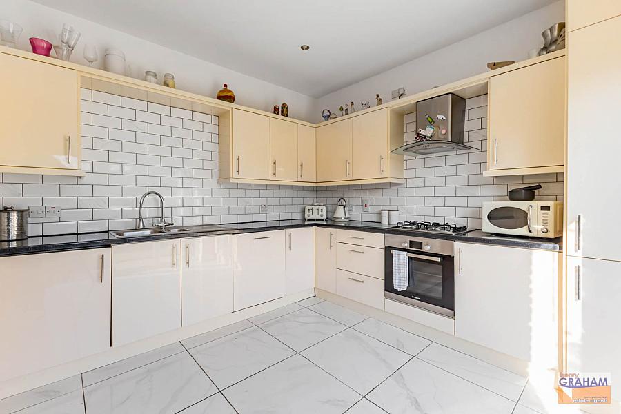 4 Holstein Crescent