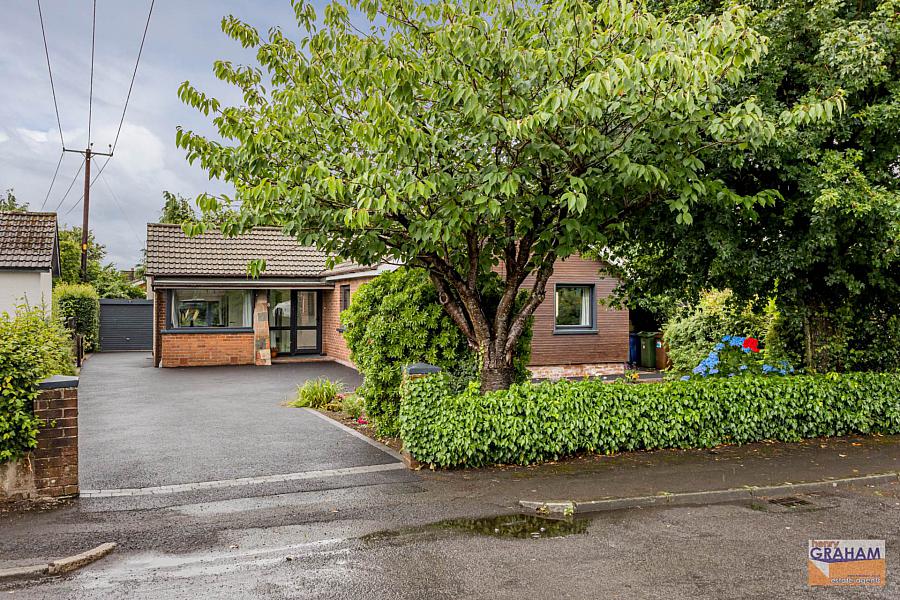 8 Sandyhill Avenue