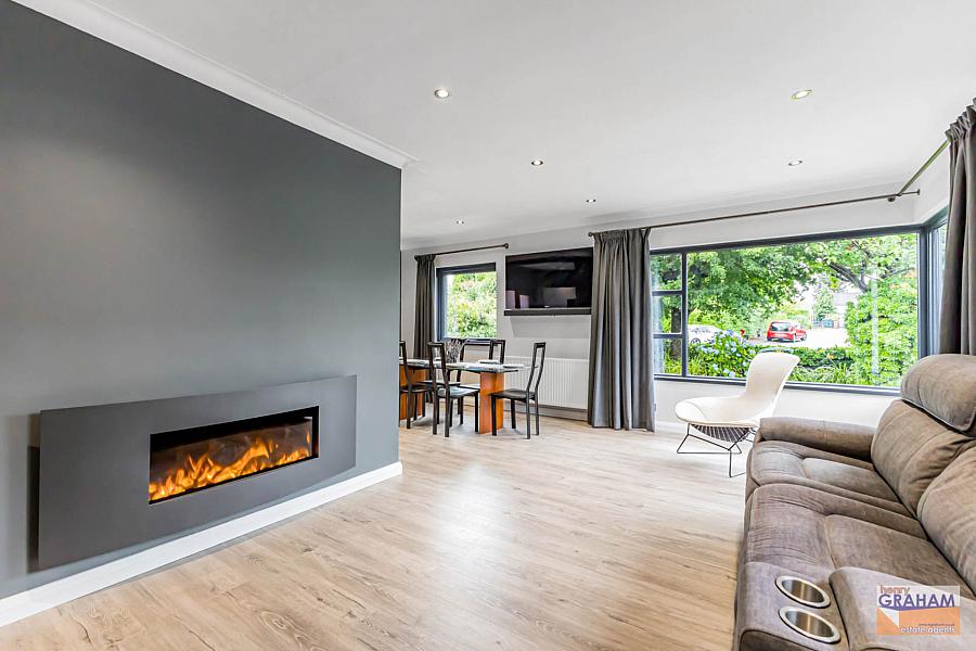 8 Sandyhill Avenue