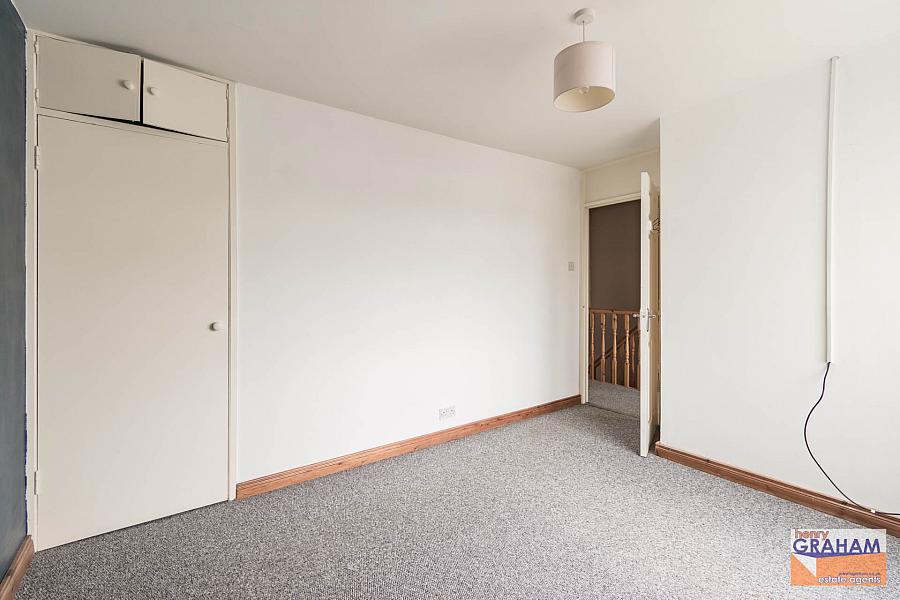 1 Manor Park