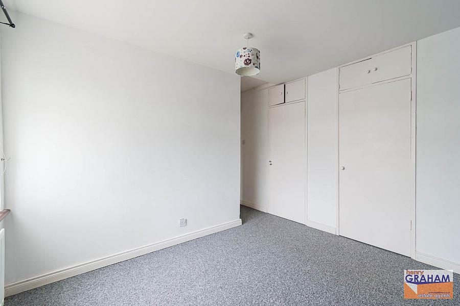 1 Manor Park