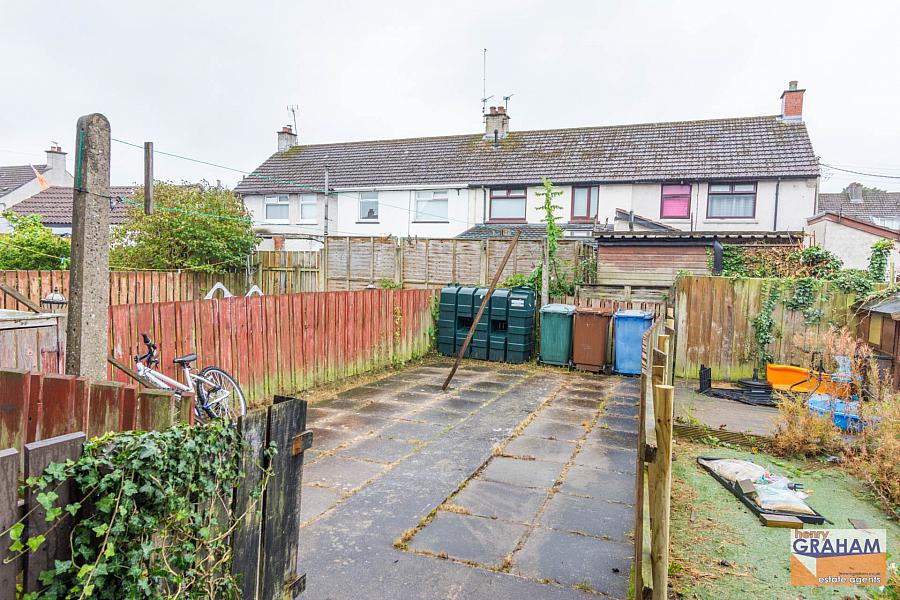 37 Hillview Park