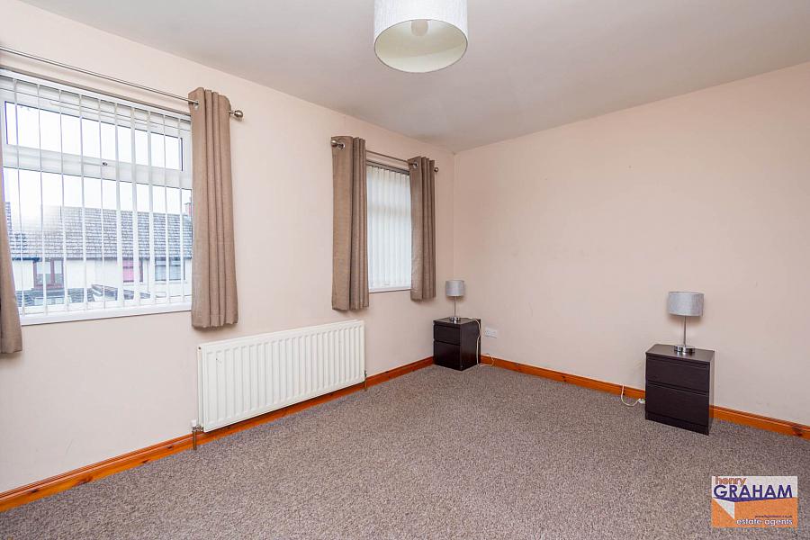 37 Hillview Park