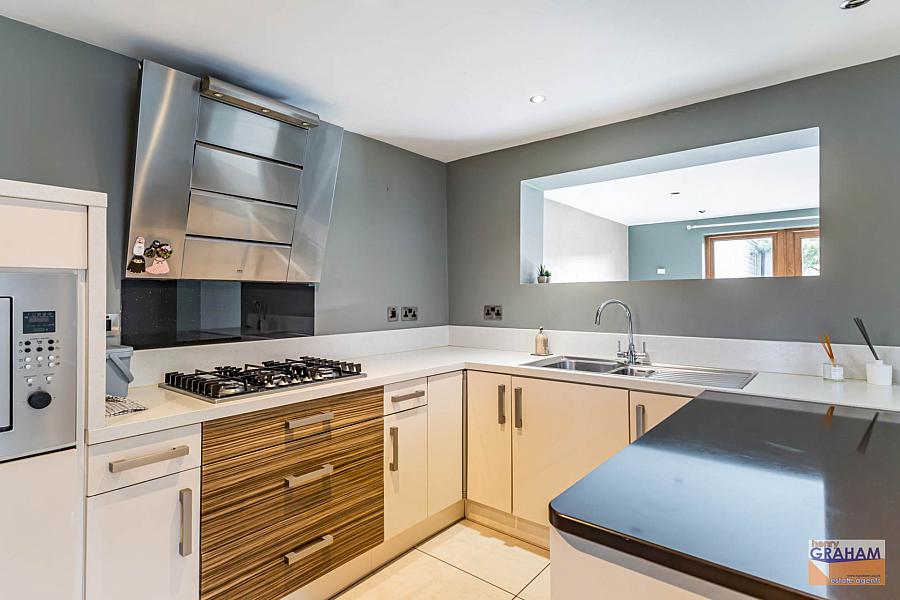 2A Fulmar Crescent