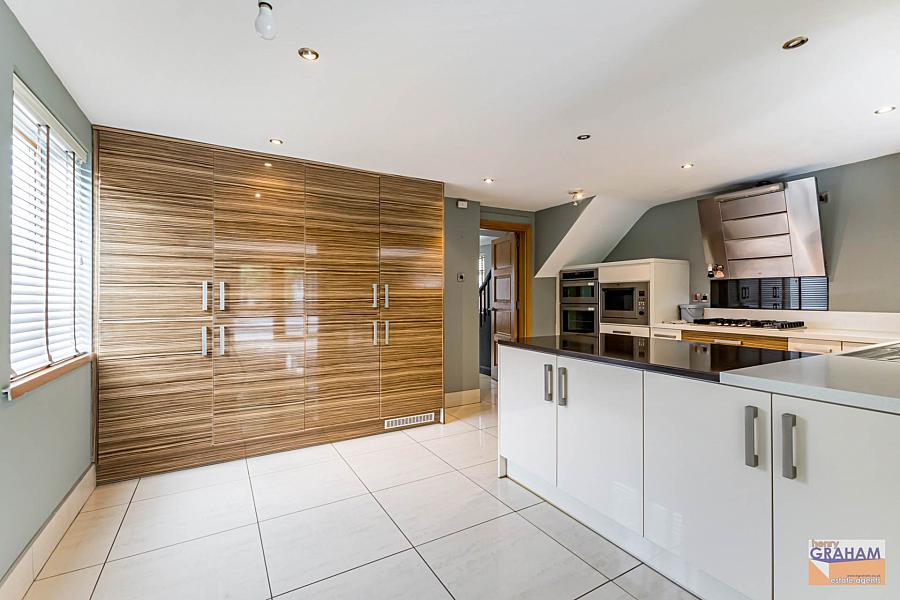 2A Fulmar Crescent