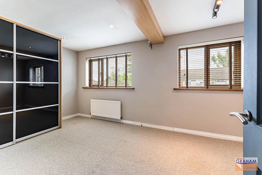 2A Fulmar Crescent