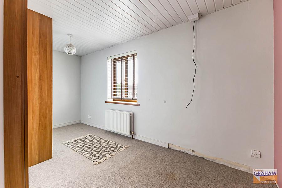 2A Fulmar Crescent