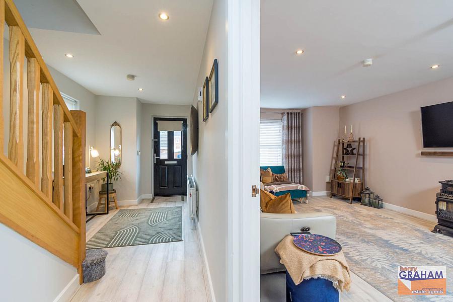 1 Holstein Close