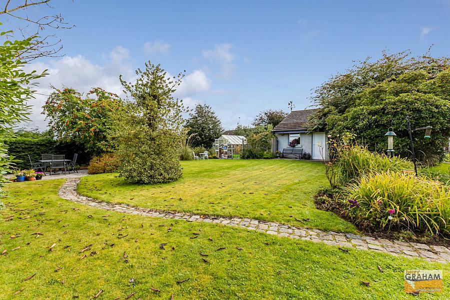 55 Eglantine Road