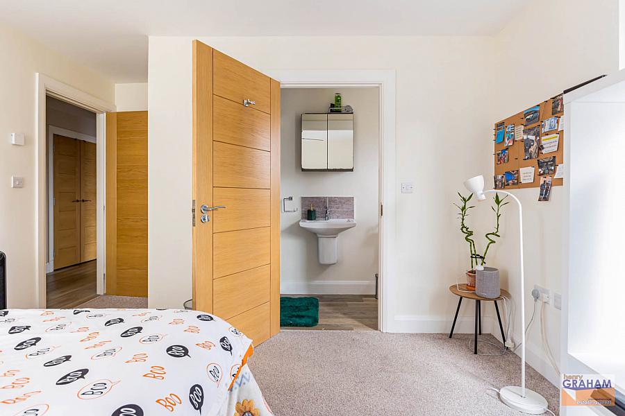 Apartment 4 21 Quay Meadows