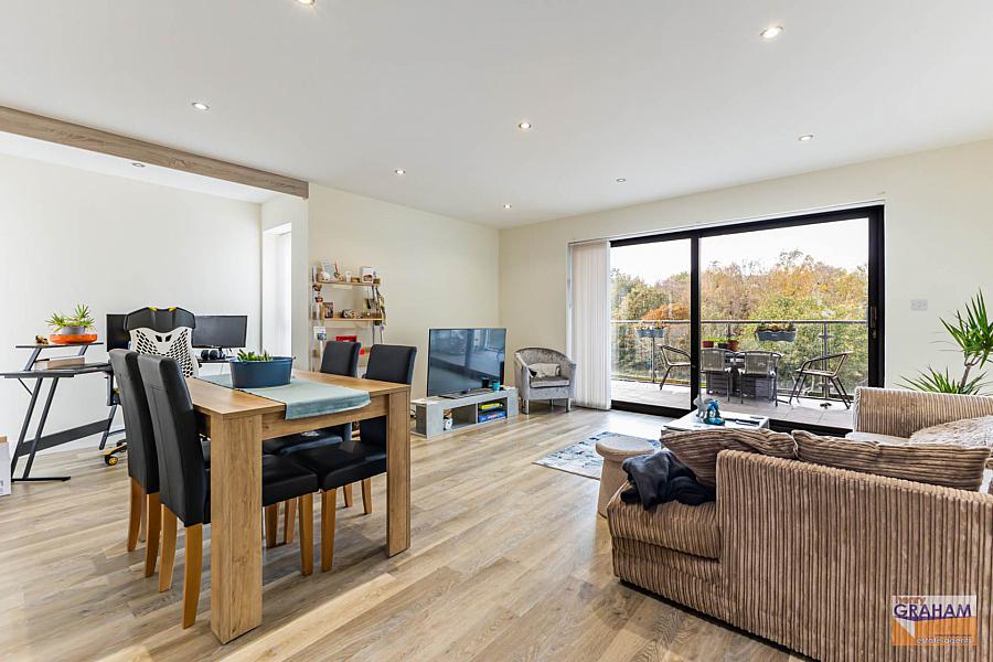 Apartment 4 21 Quay Meadows