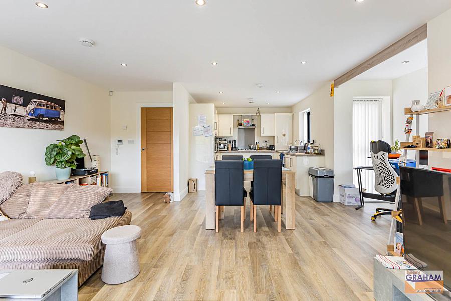 Apartment 4 21 Quay Meadows