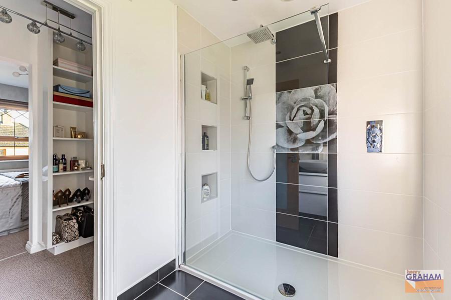 5 Wellington Park Drive