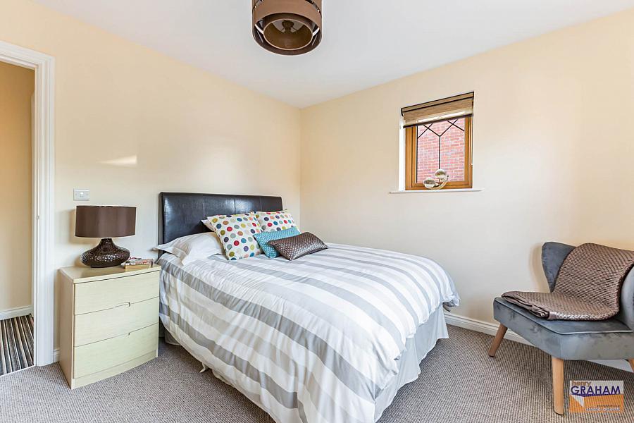 5 Wellington Park Drive