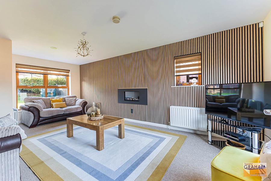 5 Wellington Park Drive