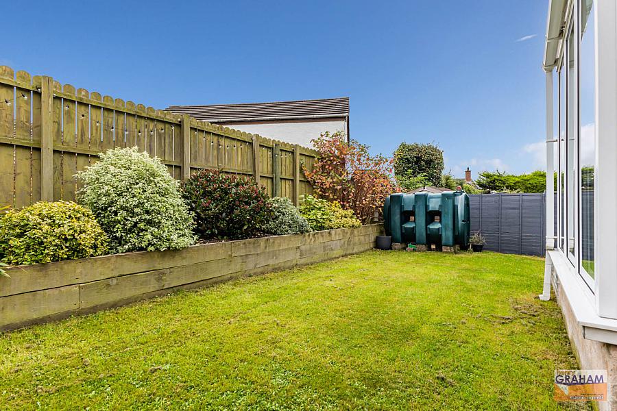 21 Eglantine Park