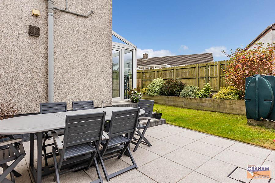 21 Eglantine Park