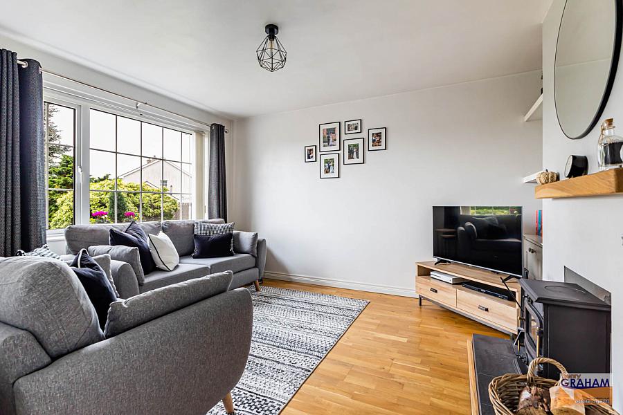 21 Eglantine Park