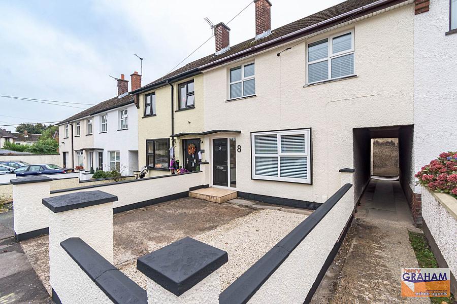 8 Roseville Park