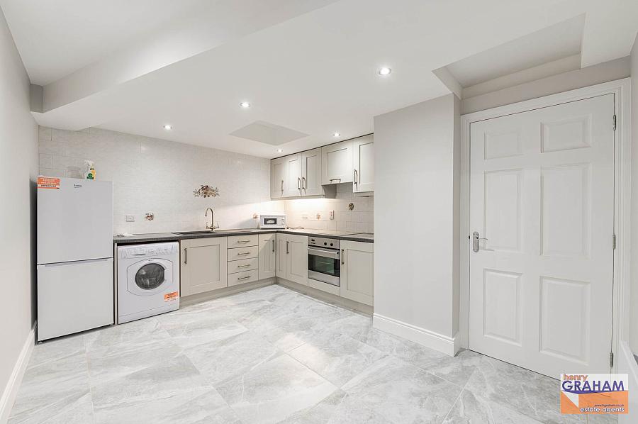 6 Ballynahinch Street