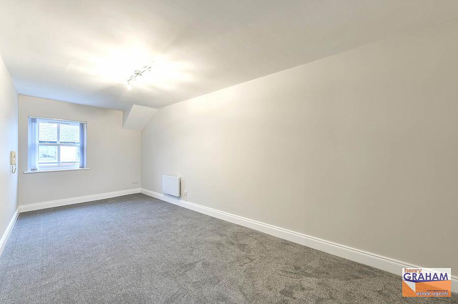 6 Ballynahinch Street