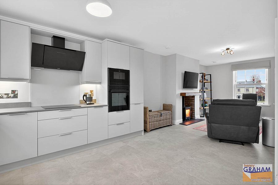 34 Governors Gate Demesne