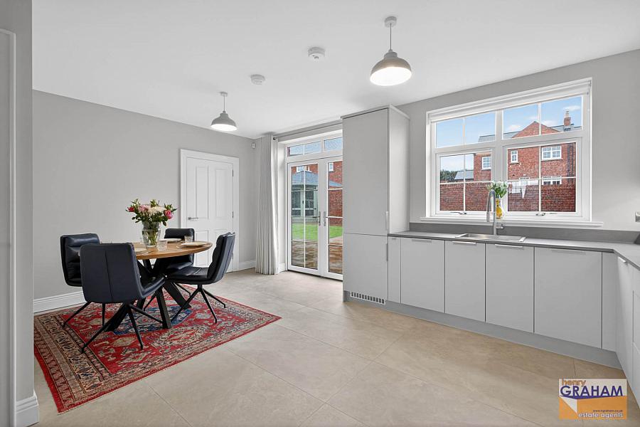 34 Governors Gate Demesne