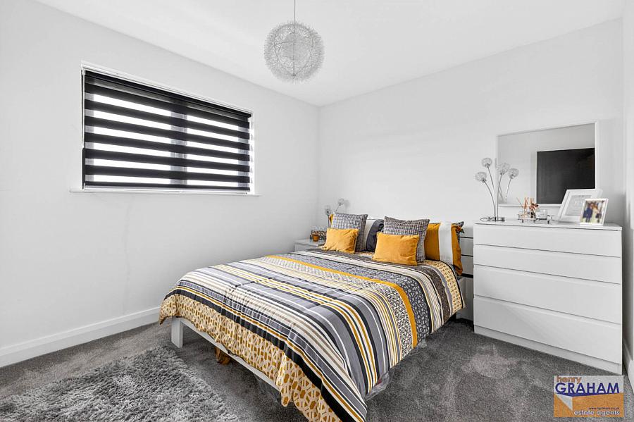 4 Knockbracken Gardens