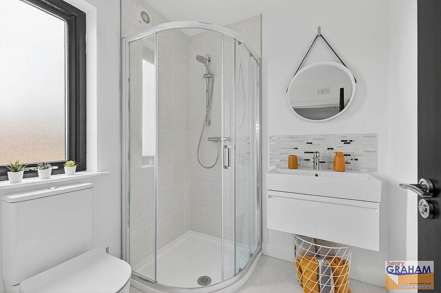 4 Knockbracken Gardens