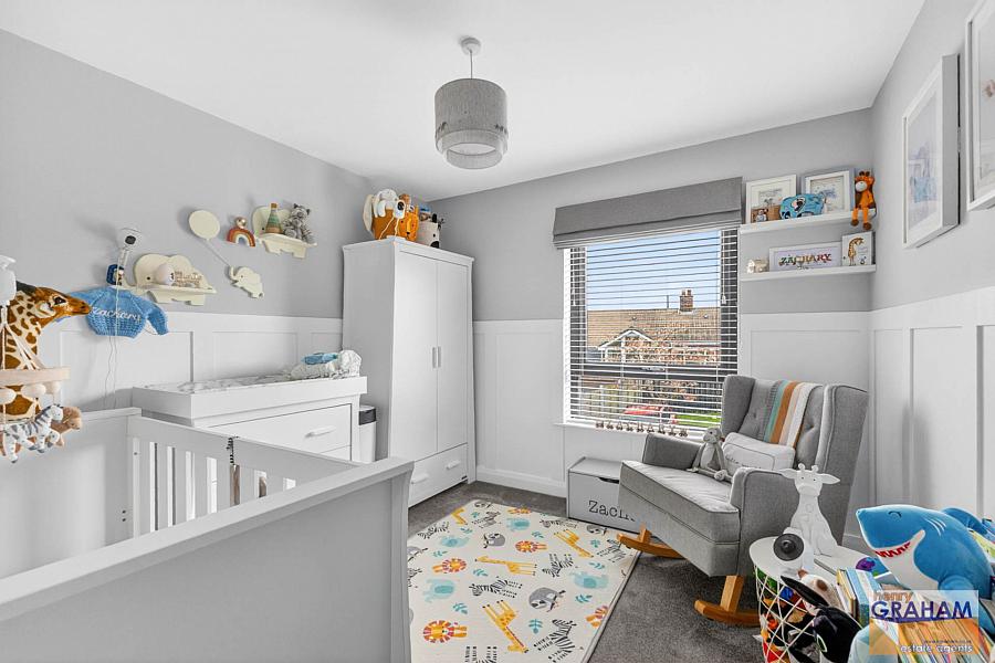 4 Knockbracken Gardens