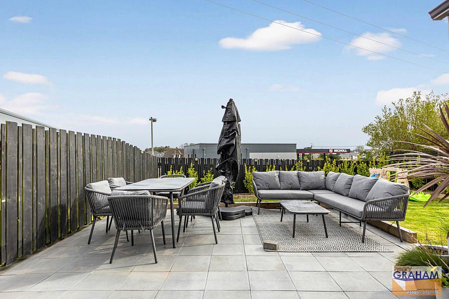 4 Knockbracken Gardens