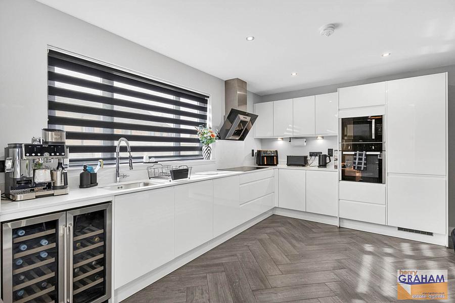 4 Knockbracken Gardens