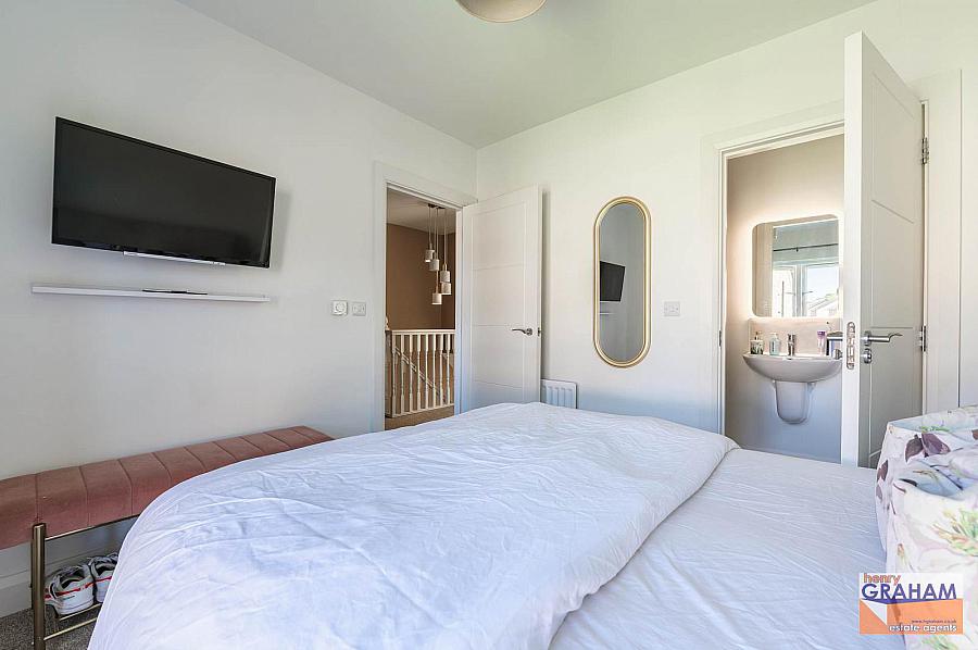 28 Woodbrook Meadows