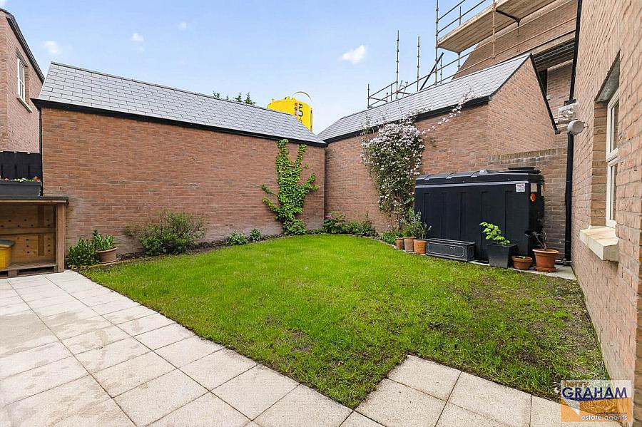 2 Churchview Meadows