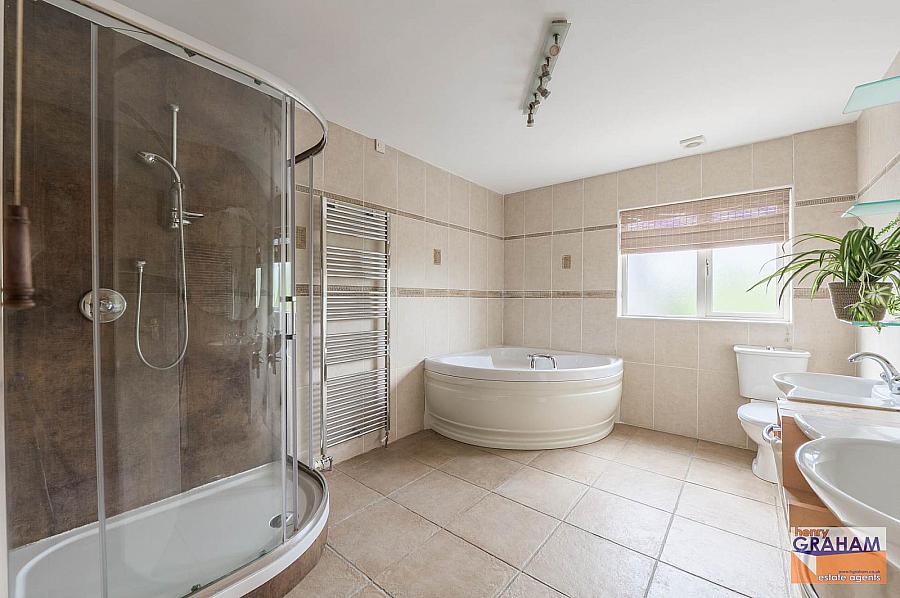 386 Upper Ballynahinch Road