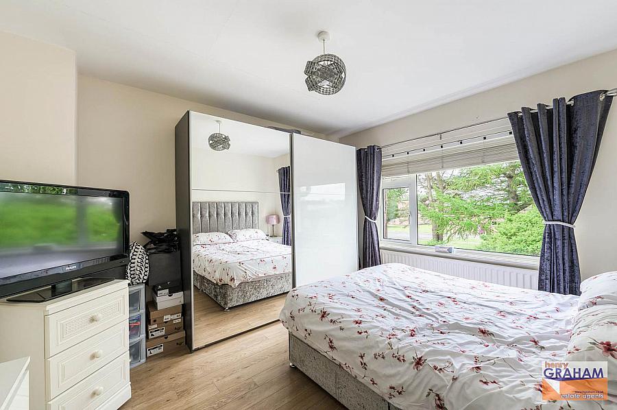 12 Warrenmount