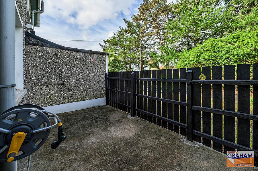 12 Warrenmount