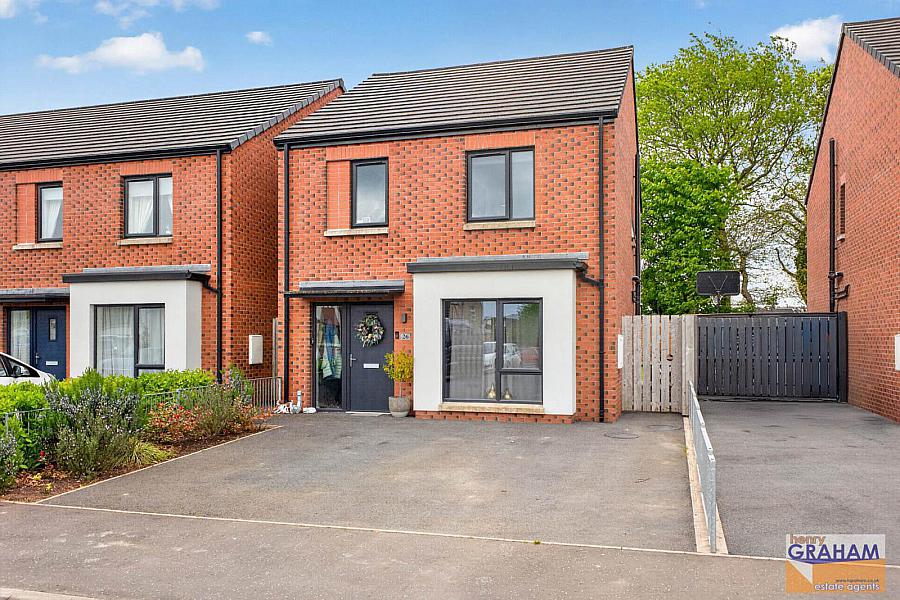 26 St James Place, Hillsborough, BT26 6TL