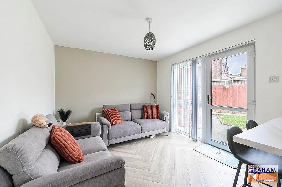17 Knockdarragh Park
