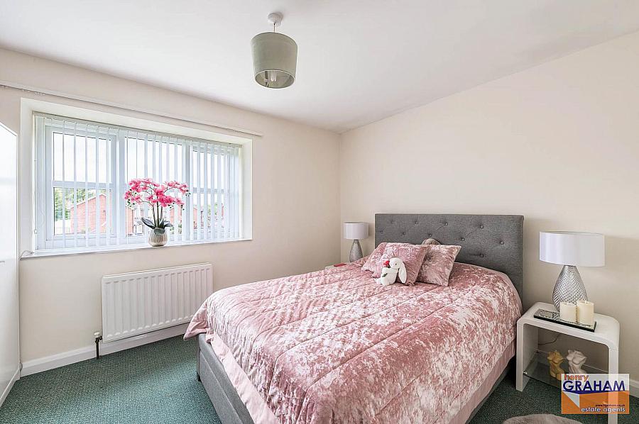 17 Knockdarragh Park
