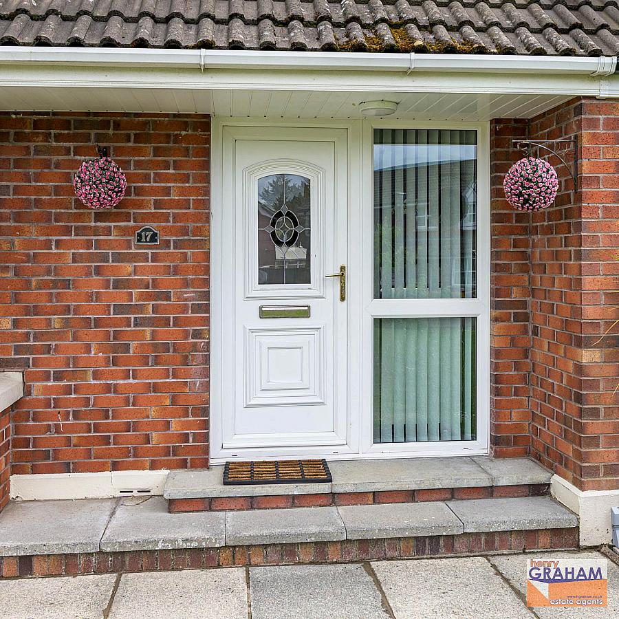 17 Knockdarragh Park