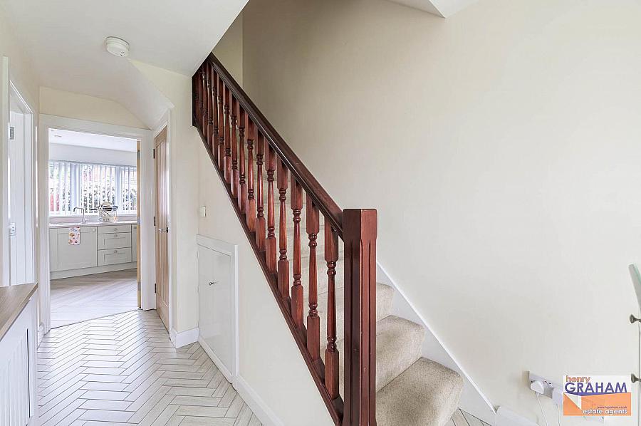 17 Knockdarragh Park