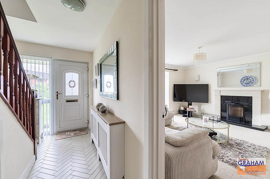 17 Knockdarragh Park